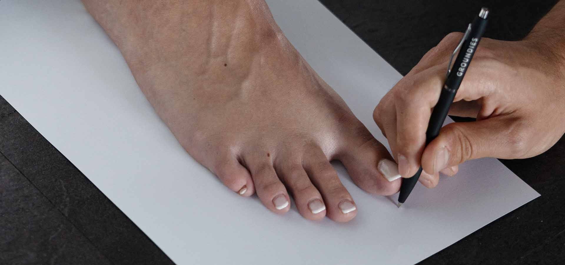 How do I determine my shoe size?